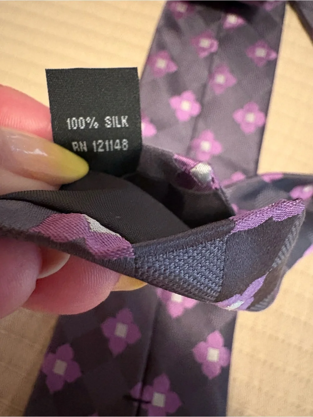 Michael Kors Gray/Purple Geometric Men's Tie 100% silk, great condition